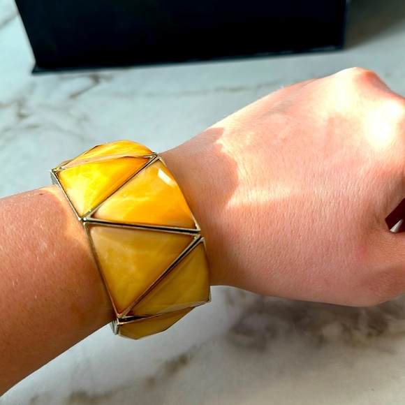 Stretch bracelet in gold - Picture 1 of 2